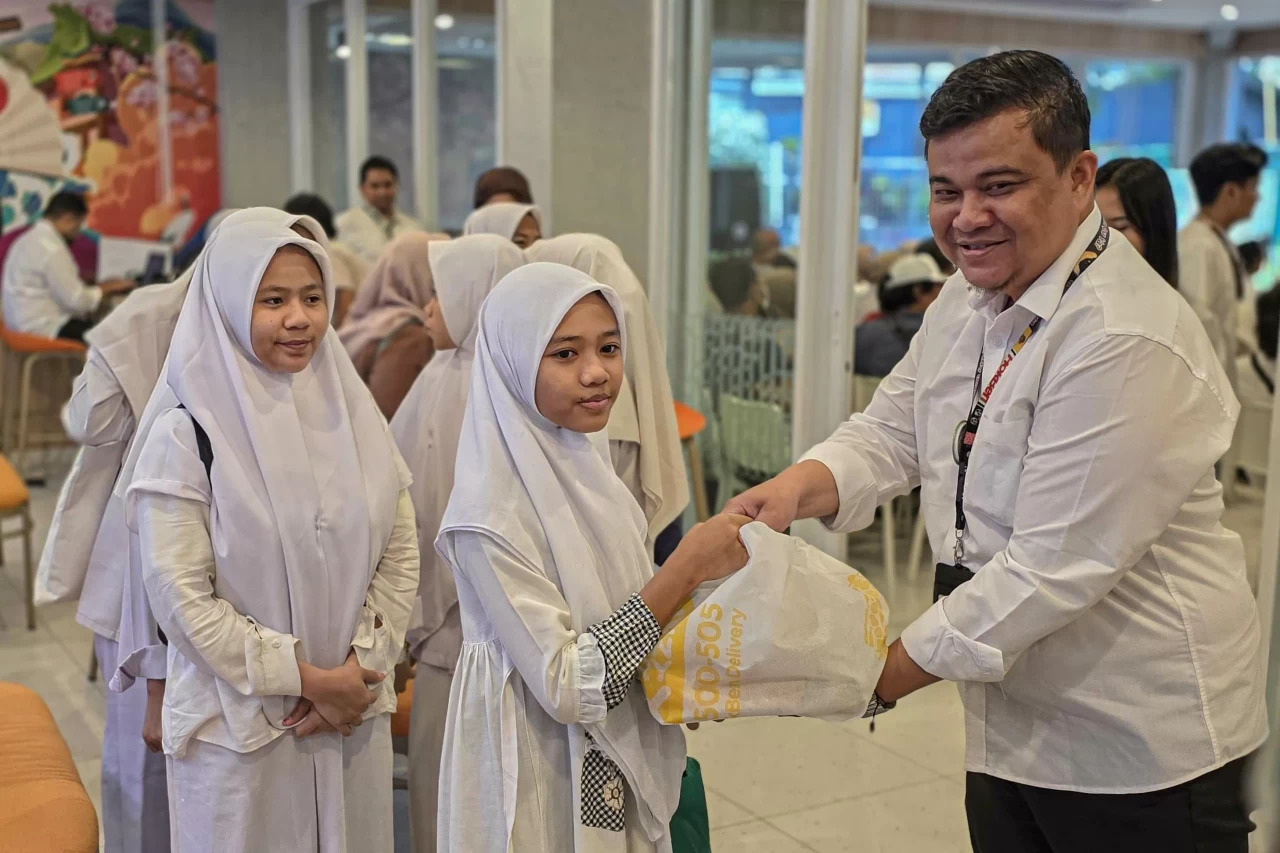 Kebersamaan Ramadhan: BSI dan Hokben Berbagi dengan 2.500 Anak Yatim