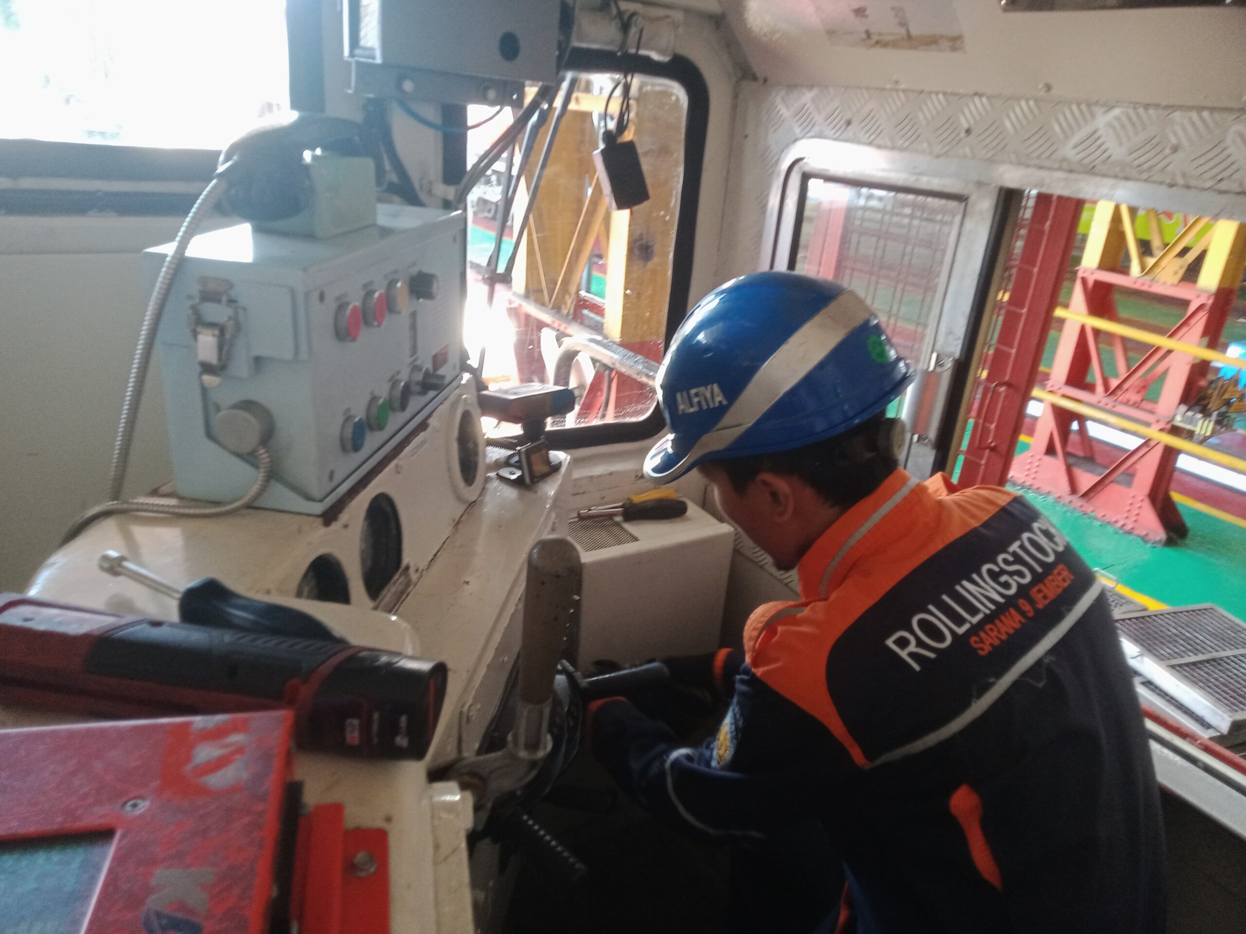 Daop 9 Jember Pastikan Kesiapan Operasional Kereta Api Melalui Perawatan Sarana Secara Optimal