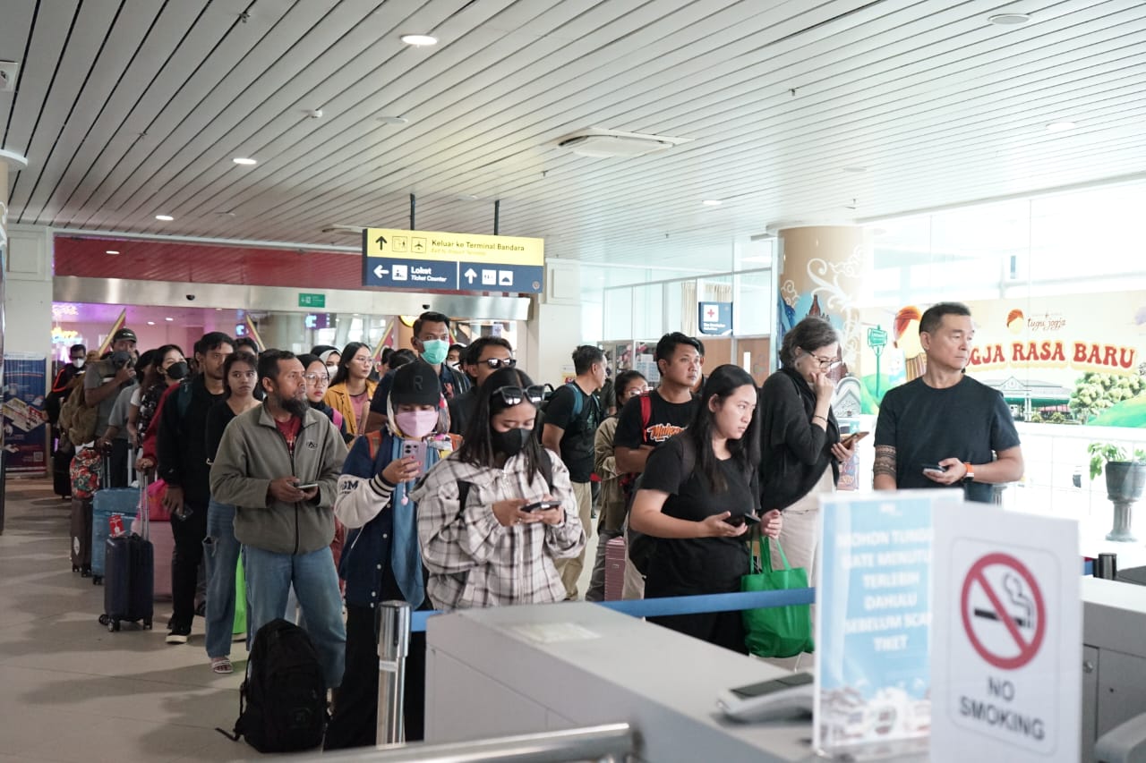 Prediksi Pertumbuhan Jumlah Penumpang KA Bandara pada Masa Lebaran 2025