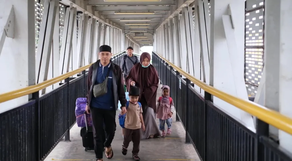 Transportasi Laut Jadi Pilihan: Pelindo Hadapi Tantangan Mudik 2025