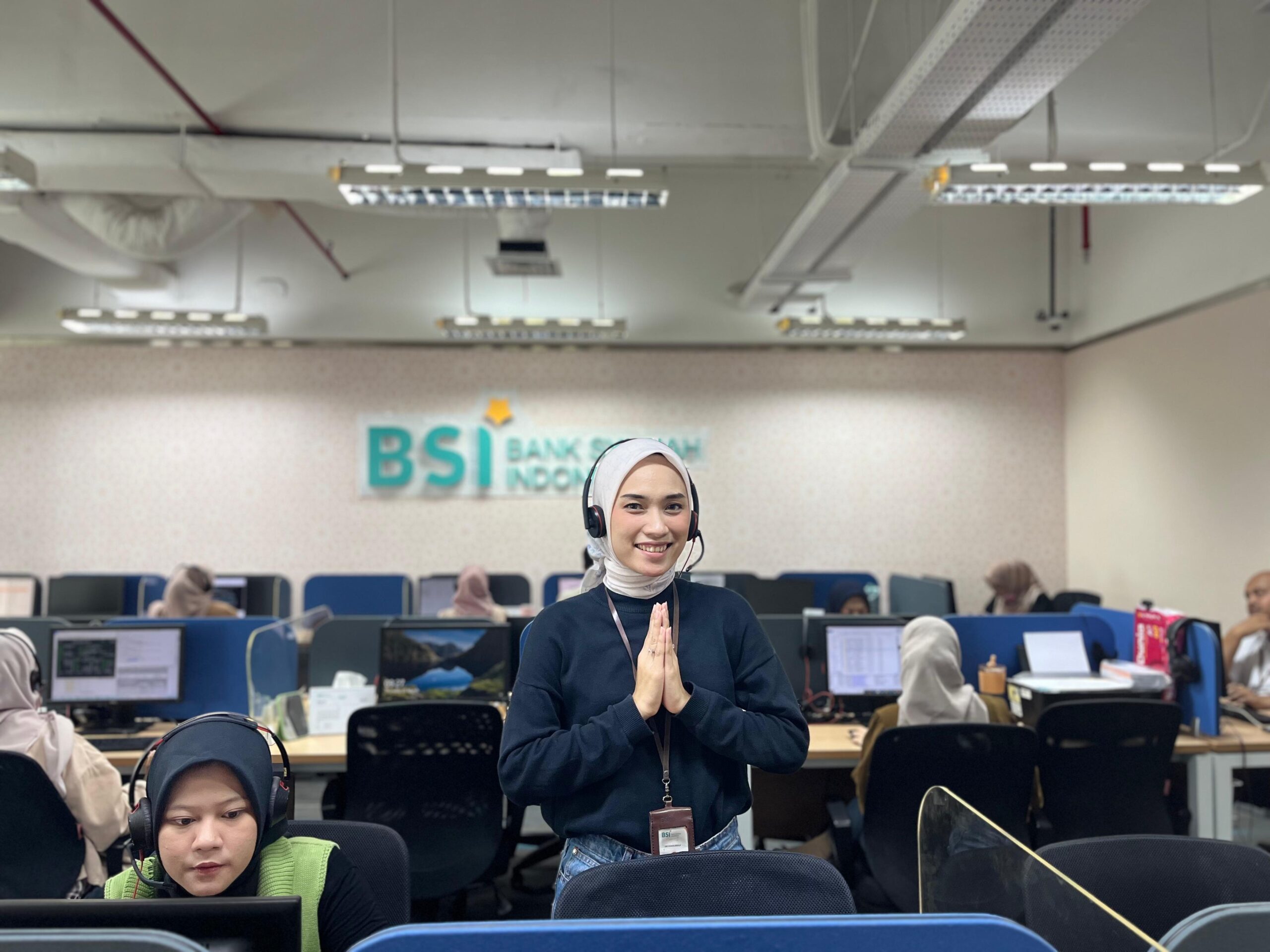 (VIDEO) Layanan 24/7 BSI Contact Center Tetap Aktif Layani Nasabah Selama Lebaran