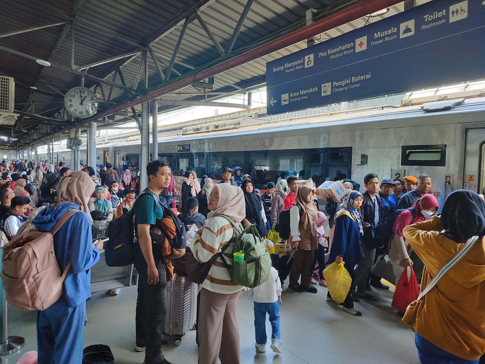 WFA Bantu Arus Balik Kereta Api Tetap Terkendali