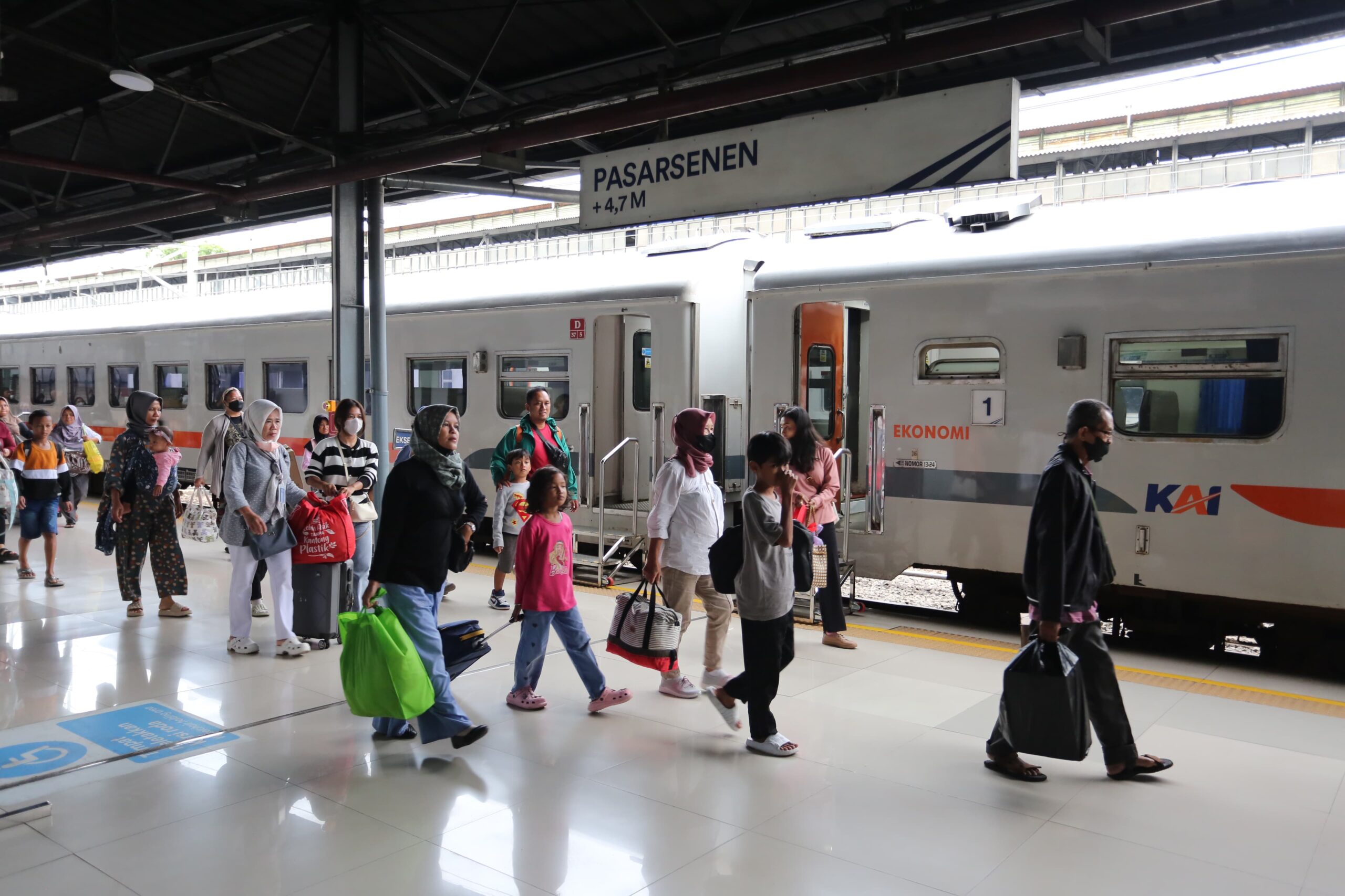 Stasiun Pasar Senen Lancarkan Mobilitas Pemudik dengan Fasilitas Terintegrasi