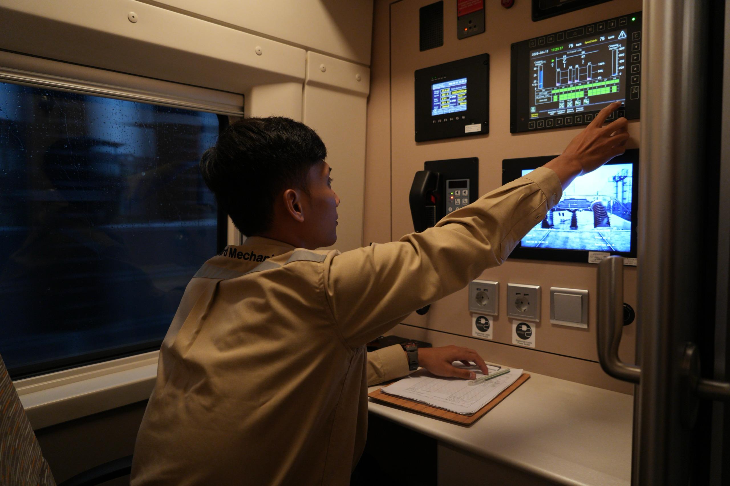 Operasional Whoosh Kini Ditangani 100% SDM Indonesia