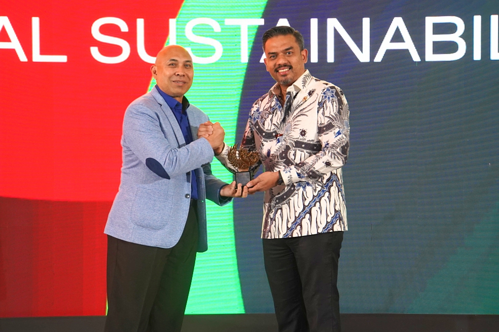 Konsisten Dorong UMKM Naik Kelas, Talenta Wirausaha BSI Raih Penghargaan Best Sustainability in Finance & Skills Recognition for MSMEs