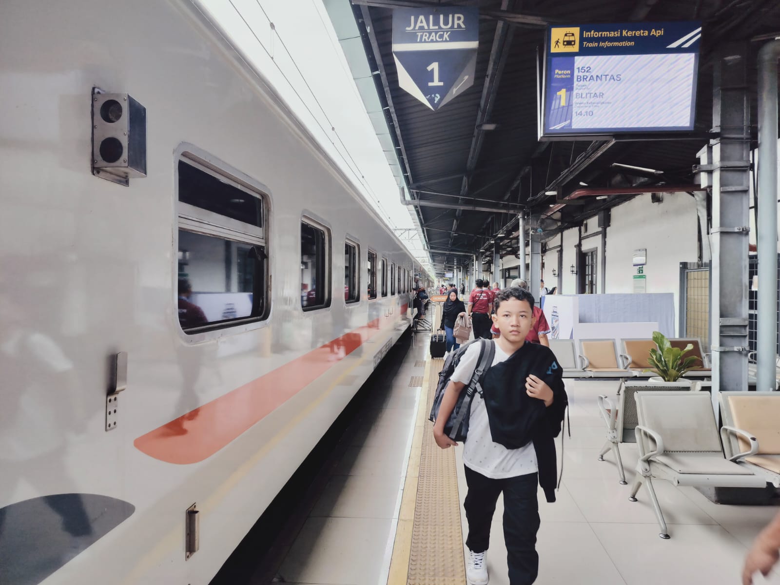 Libur Panjang Tiket Terjual 90%, Pasarsenen–Surabaya hingga Malang Bahkan Sukabumi Jadi Jalur Favorit Wisatawan