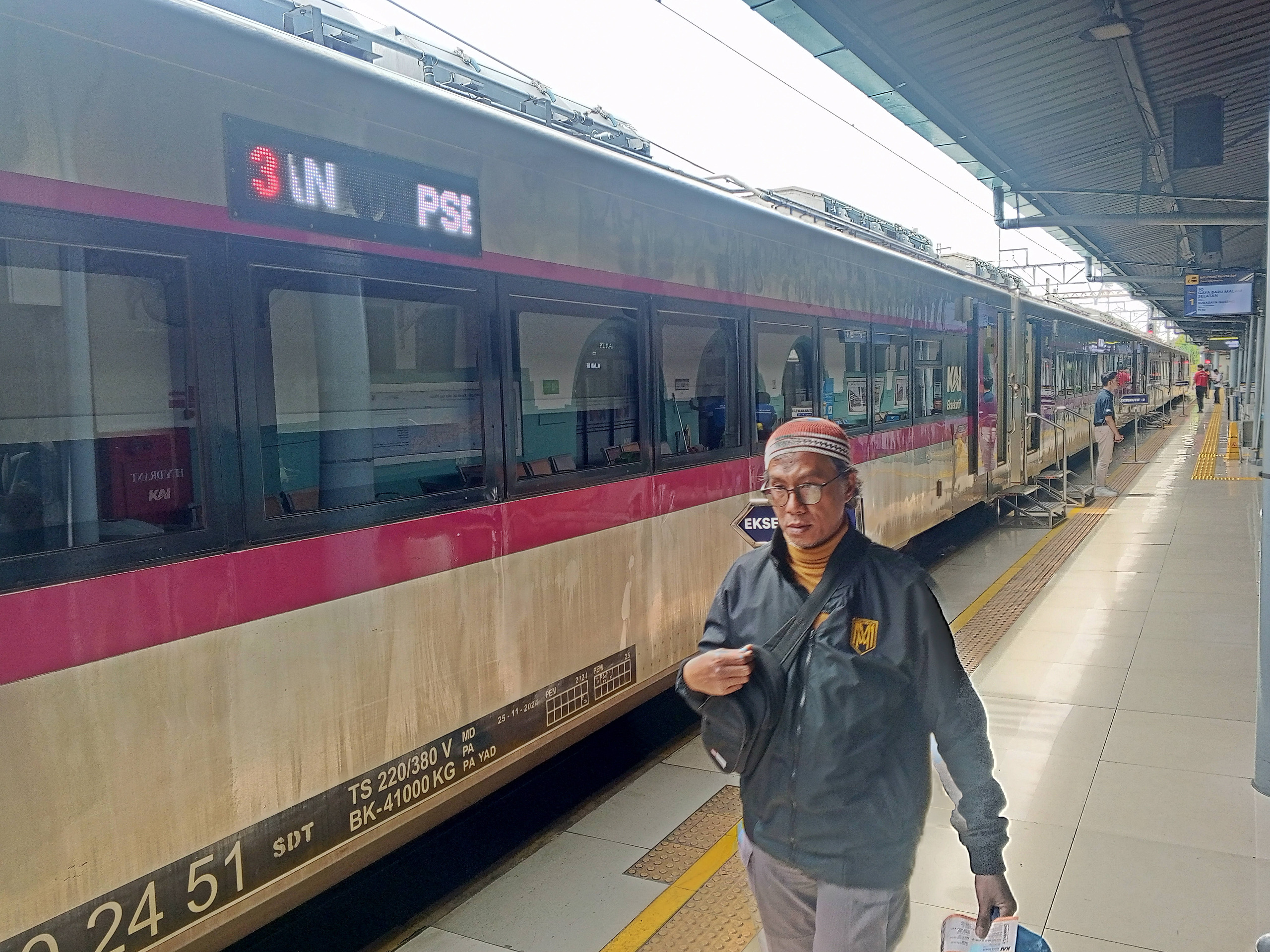 KAI Rayakan Hari Lanjut Usia 2025 dengan Diskon Seumur Hidup untuk 459.081 Lansia